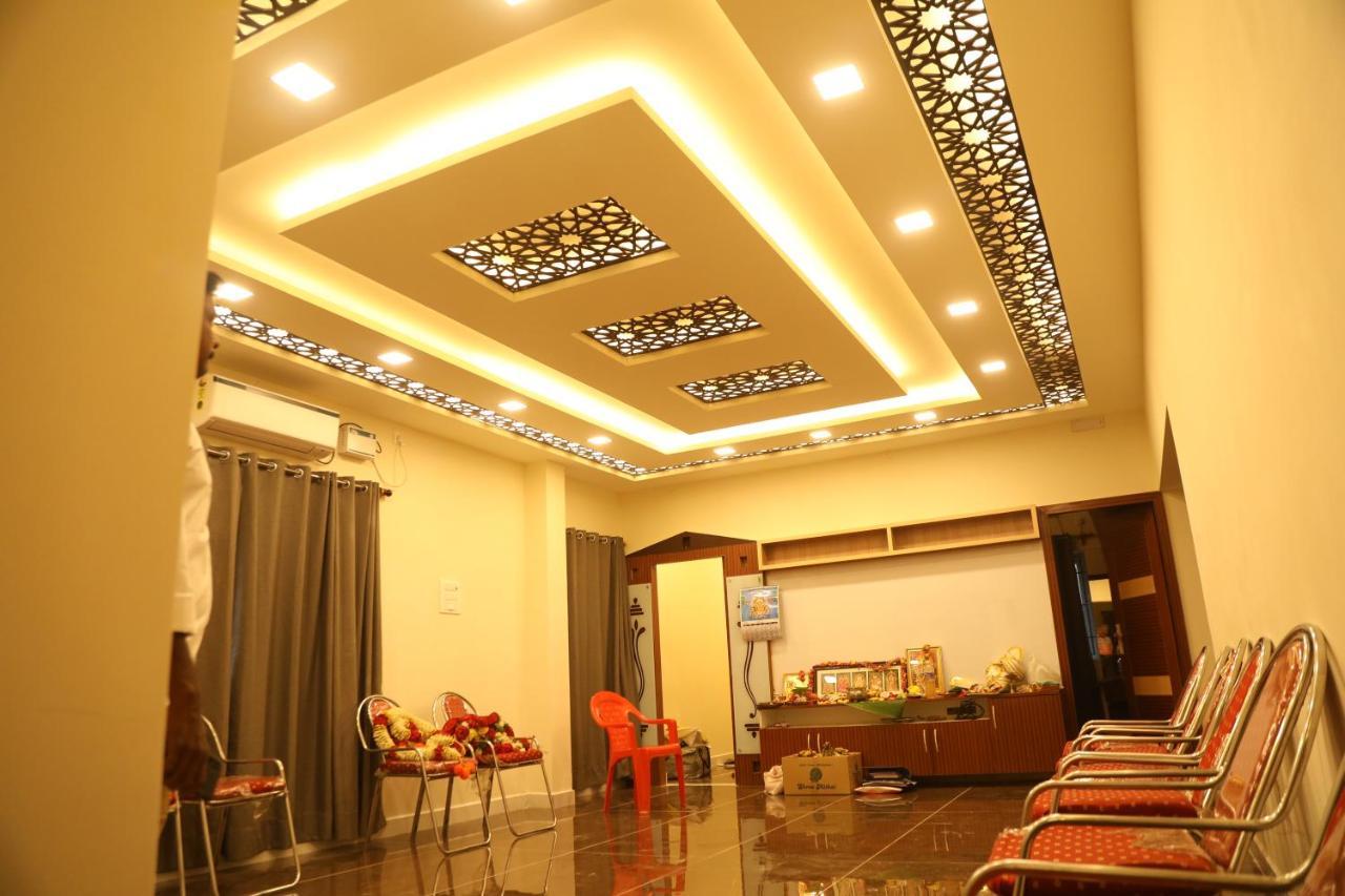 Hotel Rk - Temple Stay Thanjavur Bagian luar foto