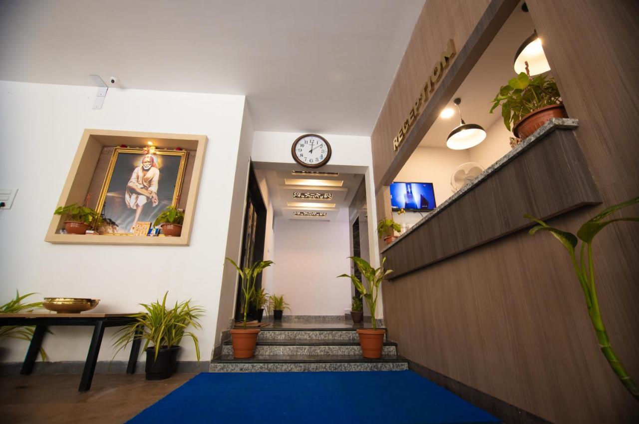 Hotel Rk - Temple Stay Thanjavur Bagian luar foto